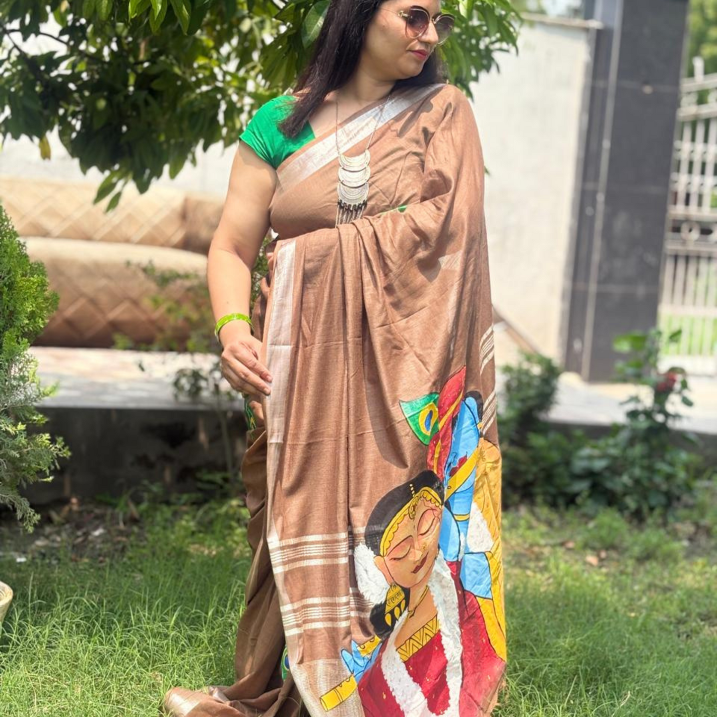 Hand Painting Saree (Brown)