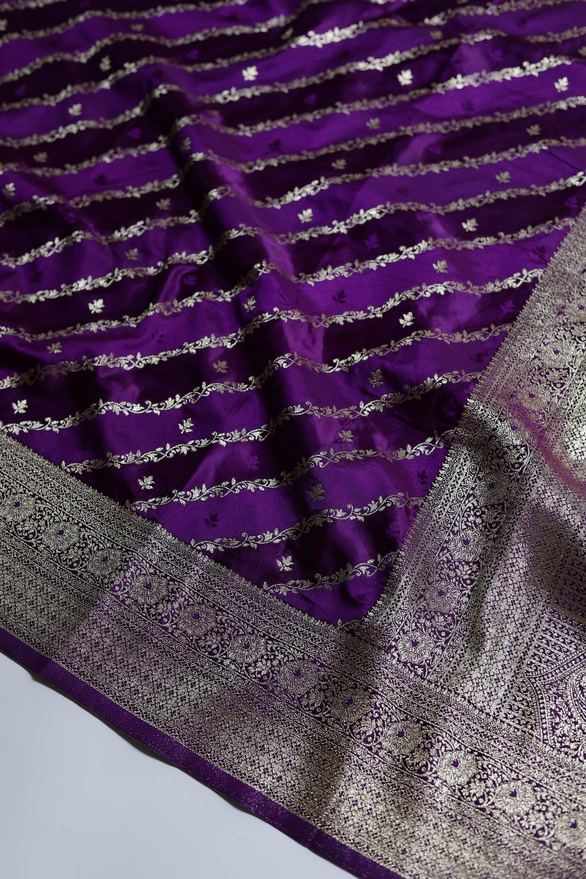 Pure Banarasi Mashru Satin Silk Saree (Purple)