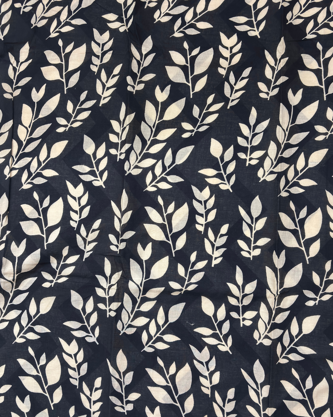 Ivory & Black Geometric Printed Pure Linen Cotton Saree with Contrast Leaf Print Pallu