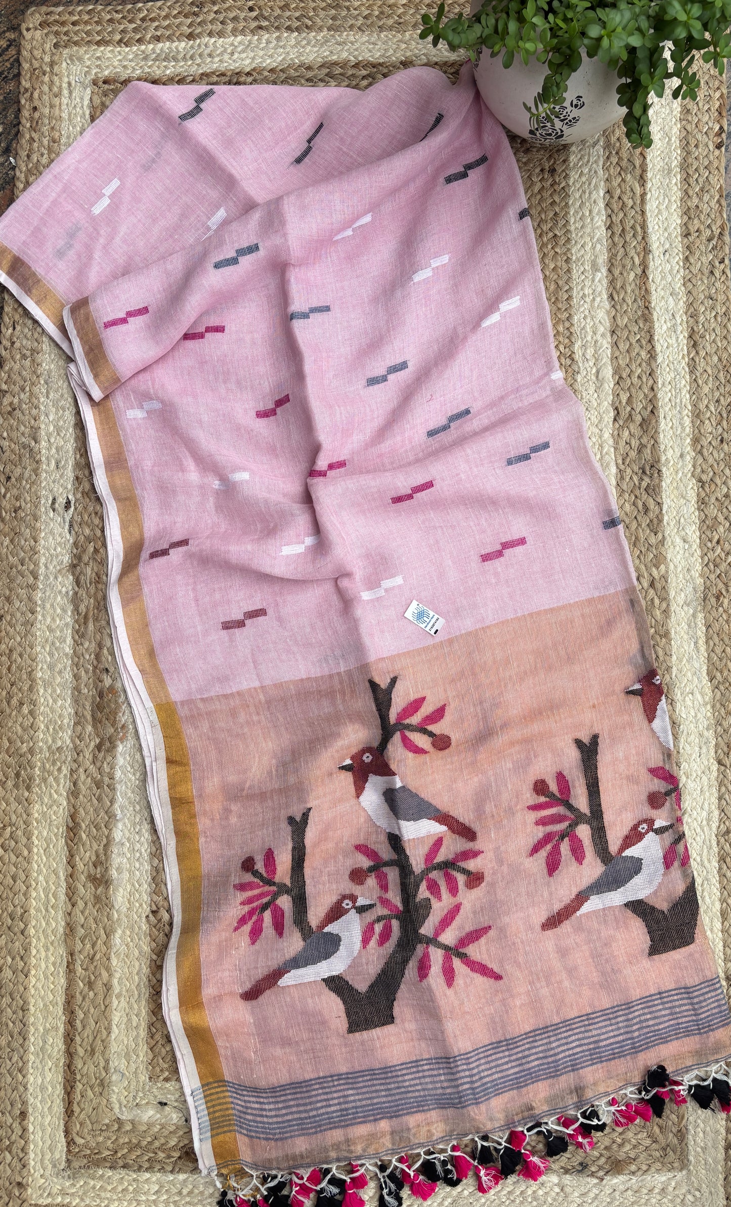 Pure Jayshree Linen Saree