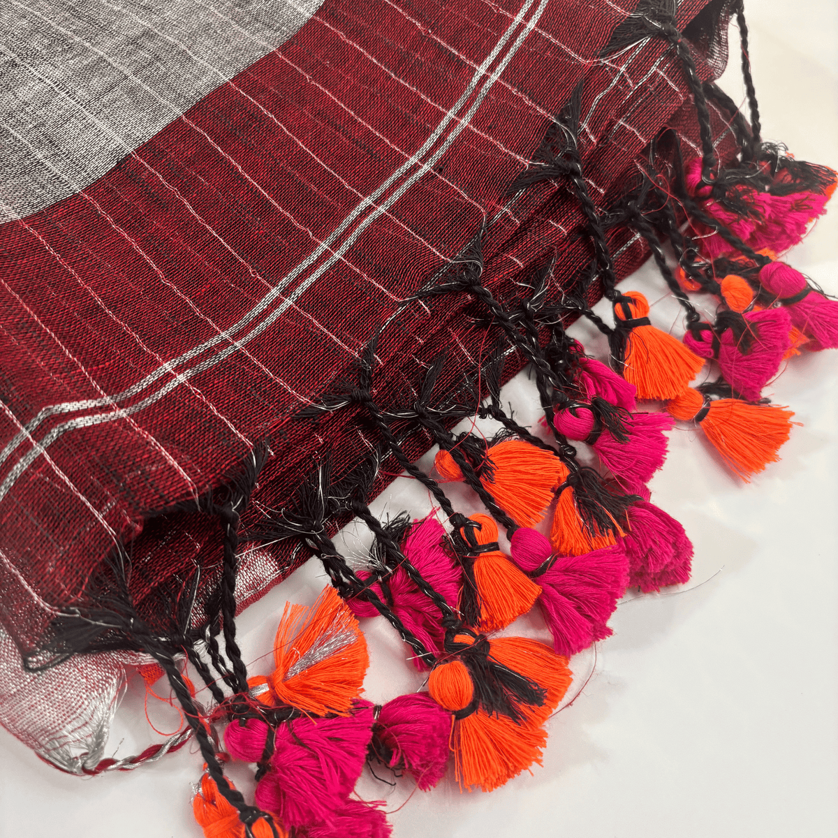 Pure Linen Check Saree (Maroon)