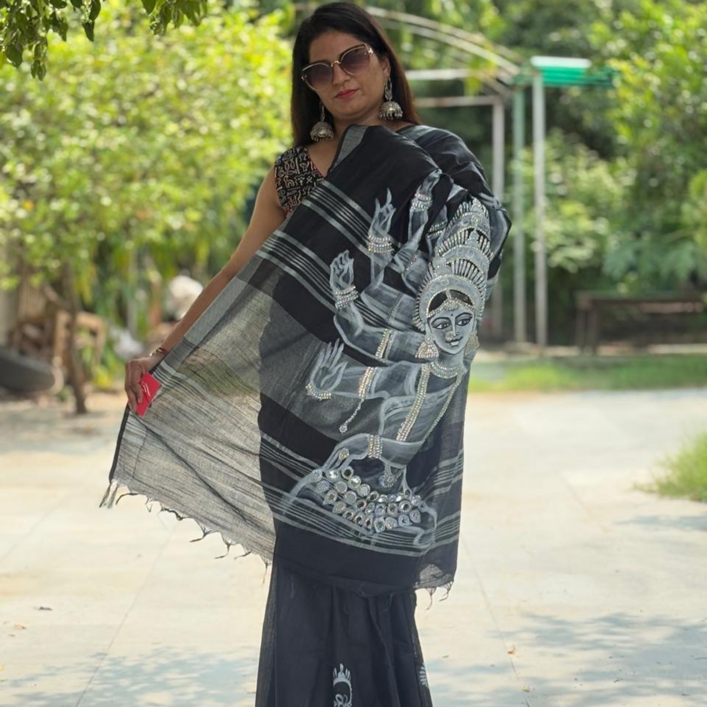 Hand-Painting Saree (Black)
