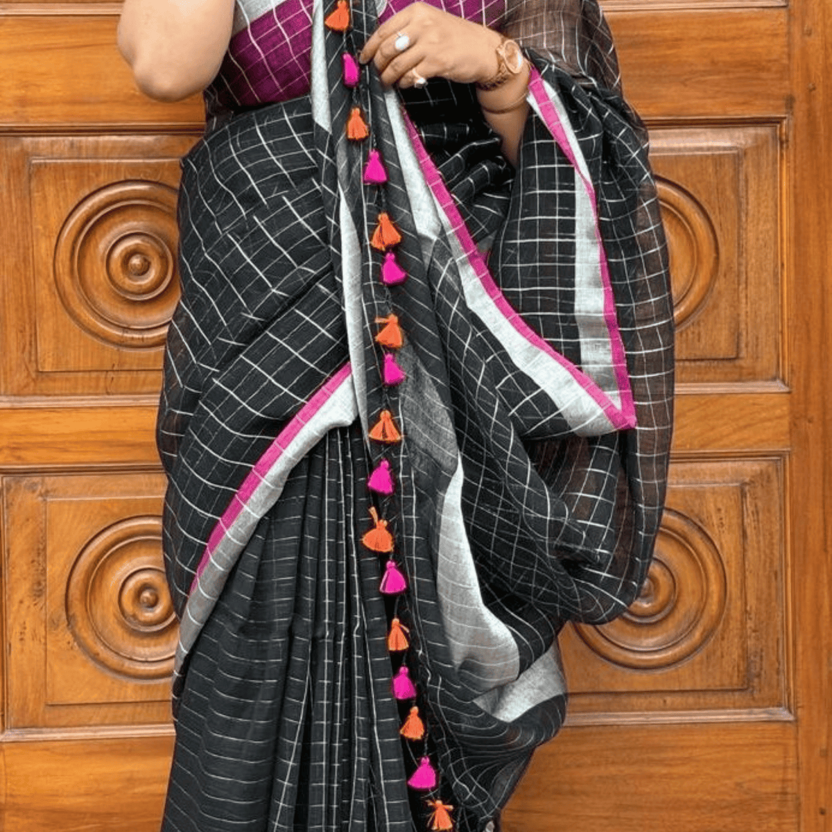 Pure Linen check Saree (Black)
