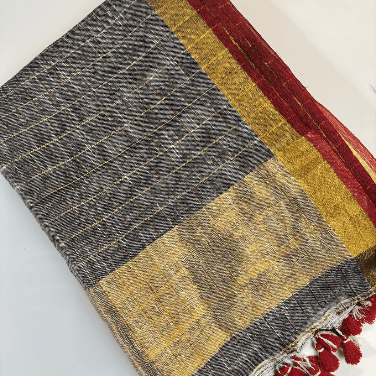 pure Linen Check Saree (Gray)