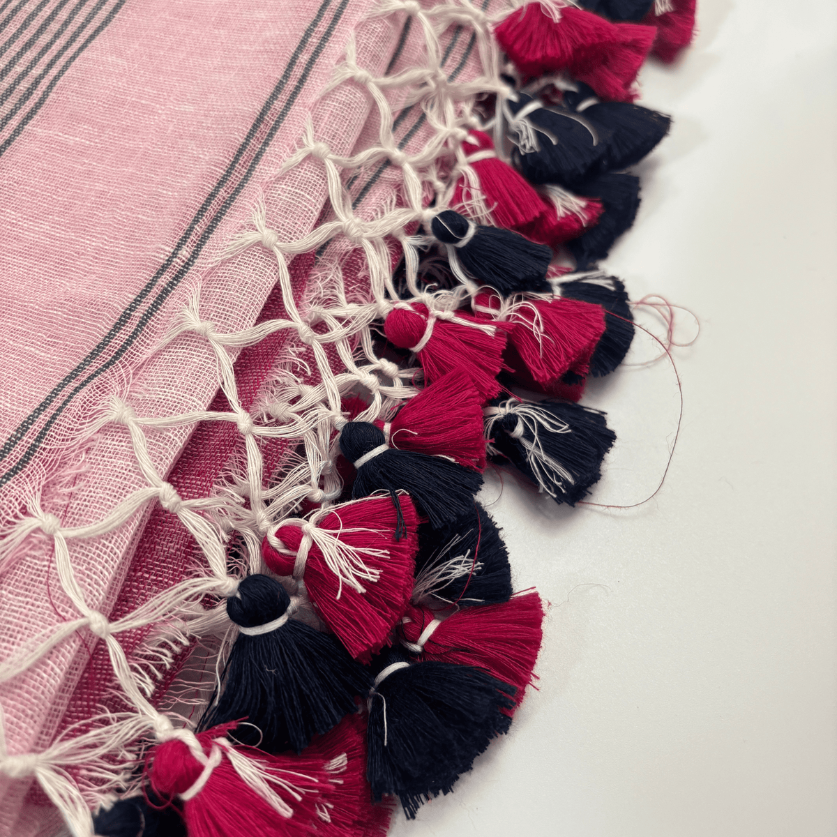 Pure Jayshree Linen Saree (Pink)