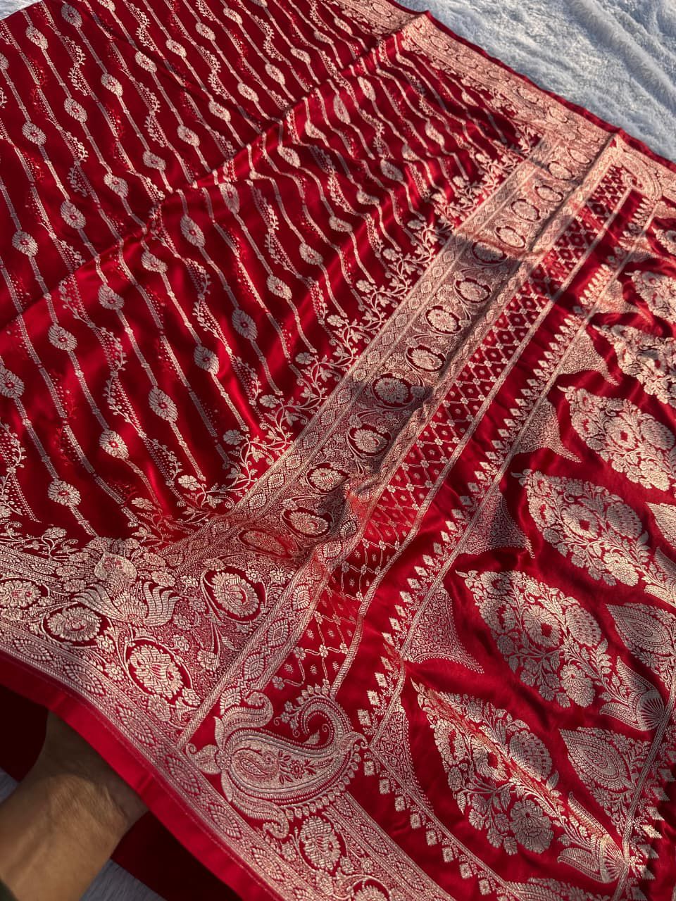 Red Pure Mashru Silk Saree with Jaal Weaving