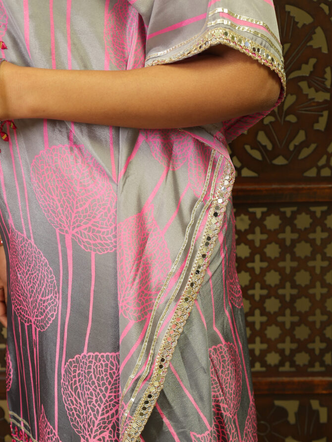 Feel Feather Stylish Pink Heavy Mirror Short Kaftan Suit Set - Image 2