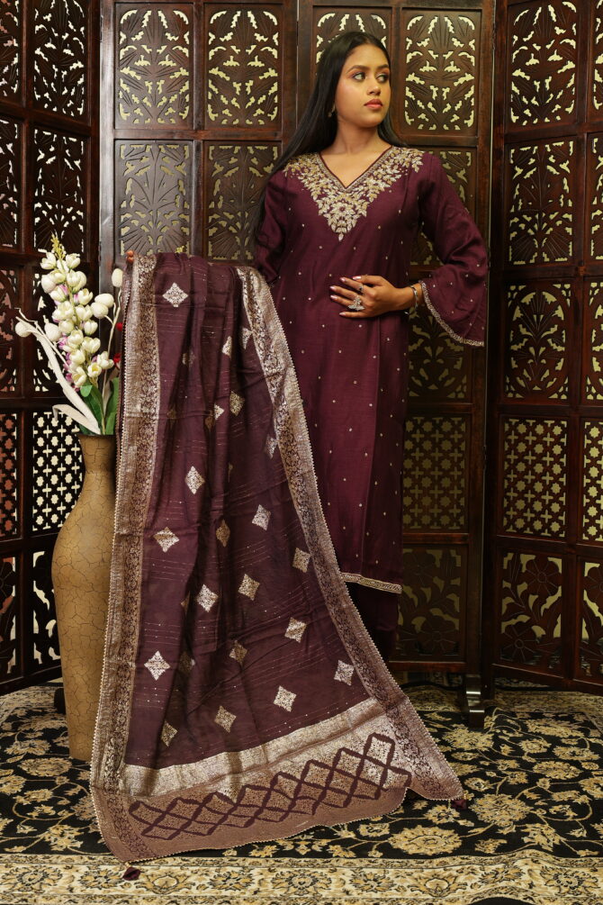 Feel Feather Partywear Kurta Sets For Women