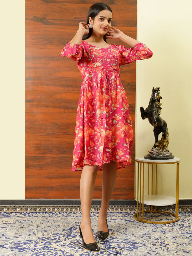Pink Abstract Printed Tunic – Elegant & Stylish - Image 5