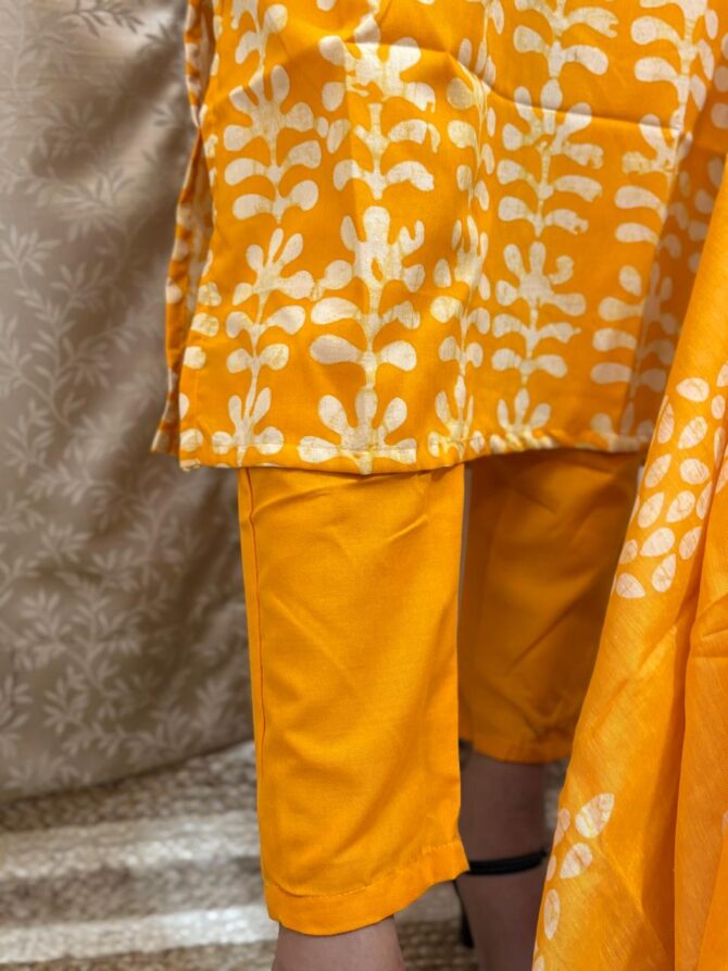 Yellow Kurta Set For Women - Image 4