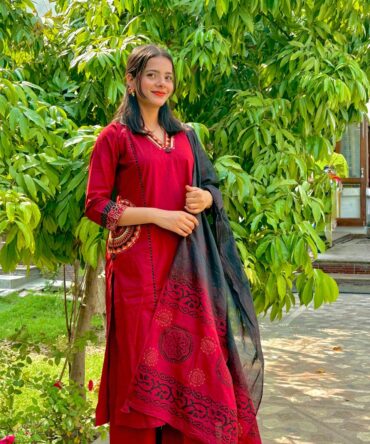 Maroon Cotton Kurta Set For Women