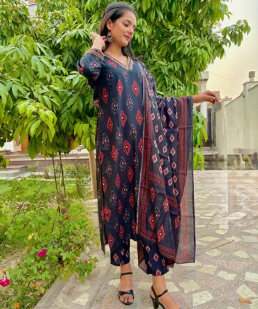feel feather black kurta pant set