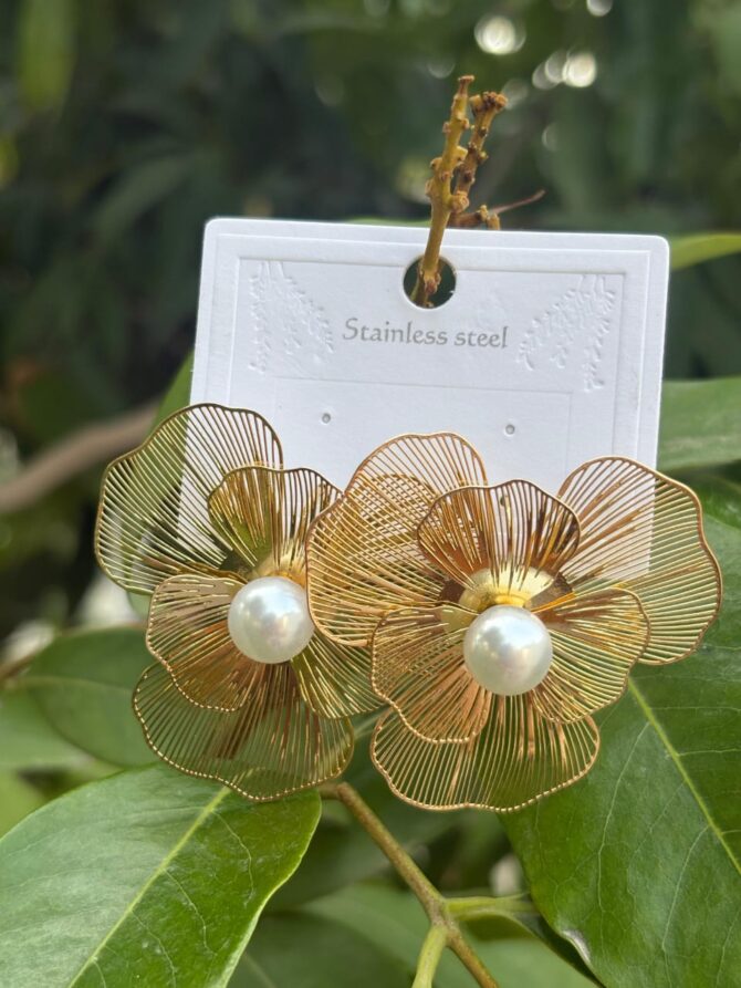 Wing Stud With Pearl Earrings - Image 3
