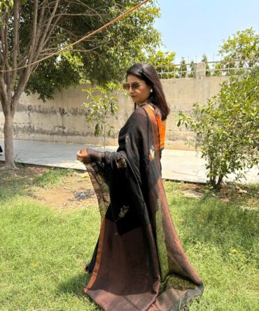 Feel Feather Black Pure Linen Handloom Saree