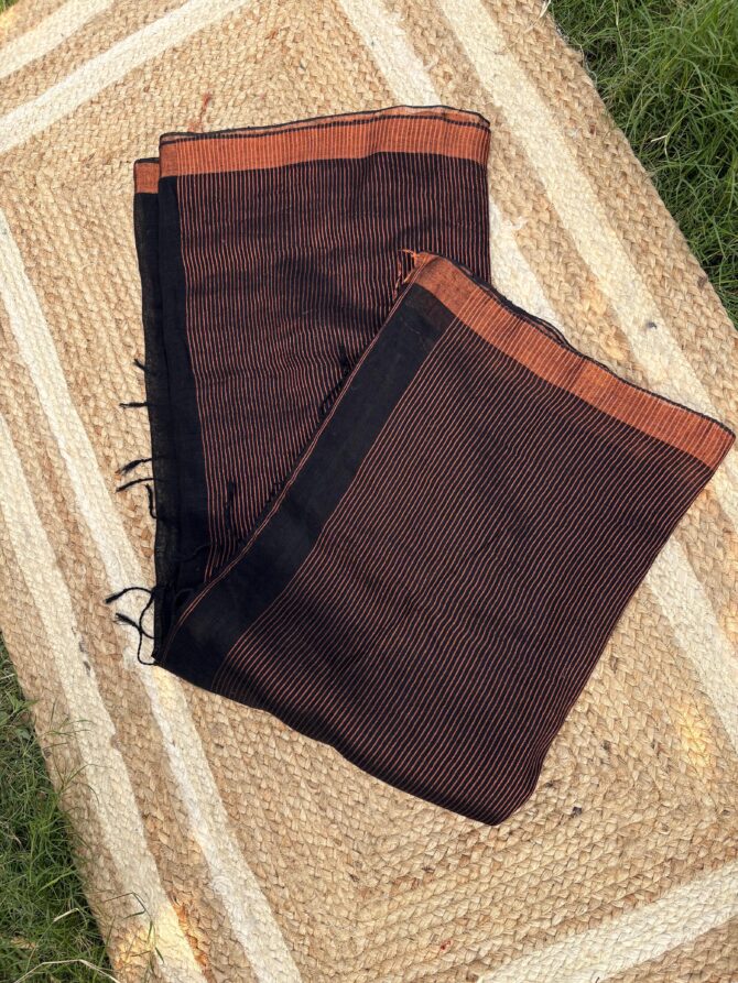 Feel Feather Black Pure Linen Handloom Saree - Image 10