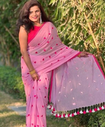 Feel Feather Pure Mul Cotton With Heart Embroidered Pink Saree