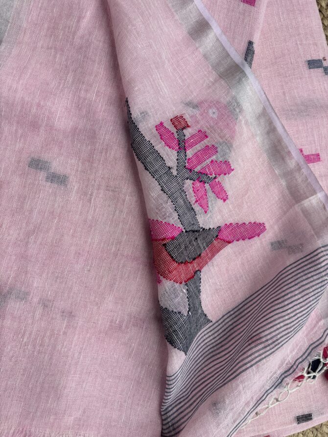 Feel Feather Light Pink Birds Linen Jamdani Handloom Saree - Image 7