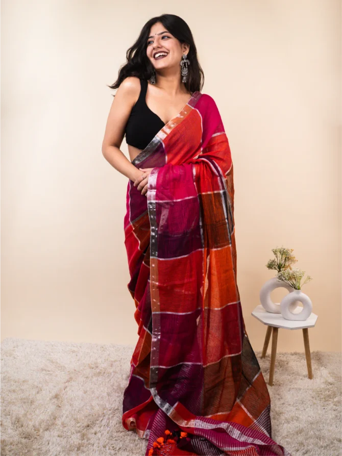 Feel Feather Pure Linen Big Check Pattern Saree