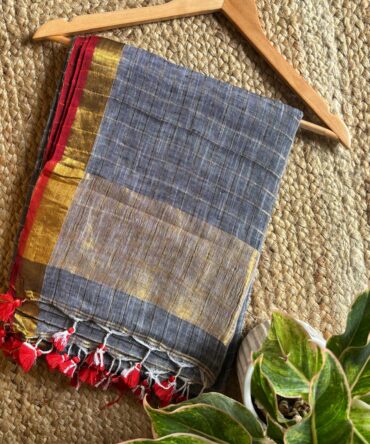 Feel Feather Pure Linen Check Handloom Saree Grey