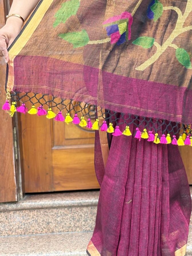 Feel Feather Maroon Paithani Linen Handloom Saree - Image 3