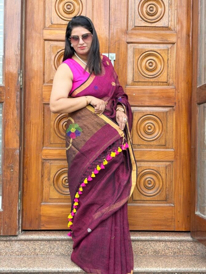 Feel Feather Maroon Paithani Linen Handloom Saree