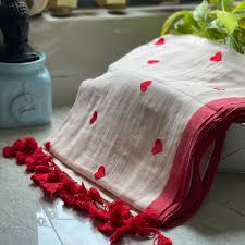 Feel Feather Pure Mul Cotton Heart Embroidred White Saree